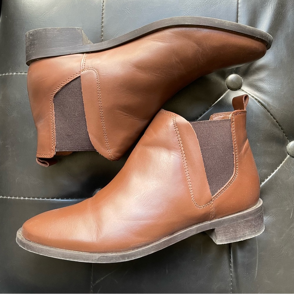 Classic Topshop Tan Chelsea Boots